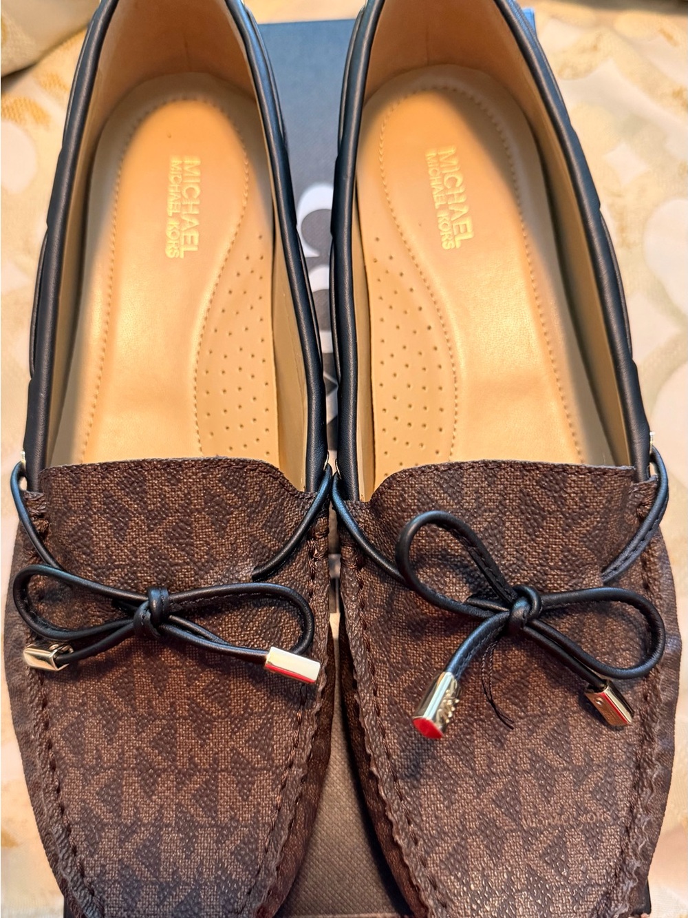 MICHAEL Michael Kors Brown Logo Bow Moccasin Loafers